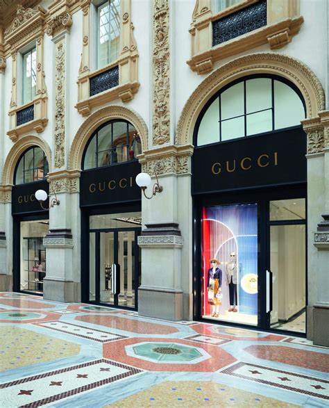 negozi brindisi gucci|negozio gucci.